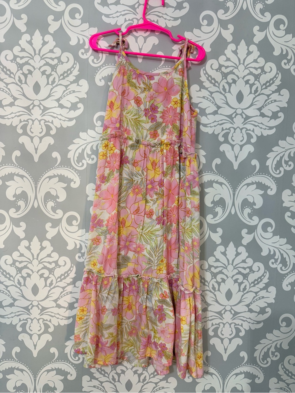🌿2/$25 • Billabong Pink Floral Tiered Tie-Strap Sundress